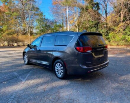 Серый Крайслер Пасифик, объемом двигателя 3.6 л и пробегом 54 тыс. км за 6500 $, фото 6 на Automoto.ua