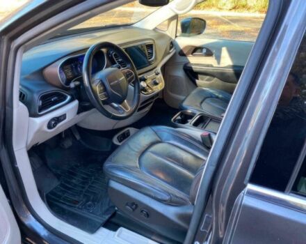 Серый Крайслер Пасифик, объемом двигателя 3.6 л и пробегом 54 тыс. км за 6500 $, фото 7 на Automoto.ua