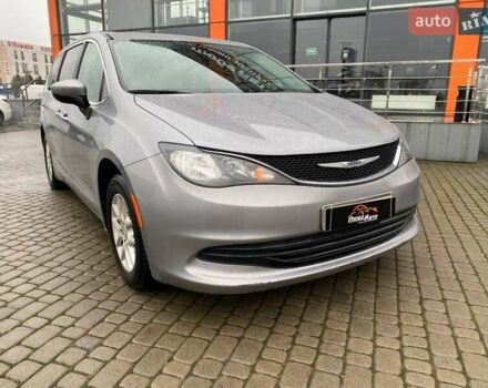 Серый Крайслер Пасифик, объемом двигателя 3.6 л и пробегом 199 тыс. км за 13400 $, фото 1 на Automoto.ua