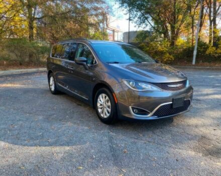 Сірий Крайслер Pacifica, об'ємом двигуна 3.6 л та пробігом 54 тис. км за 6500 $, фото 1 на Automoto.ua