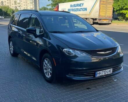 Сірий Крайслер Pacifica, об'ємом двигуна 3.61 л та пробігом 11 тис. км за 16300 $, фото 1 на Automoto.ua