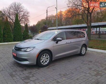 Серый Крайслер Пасифик, объемом двигателя 3.6 л и пробегом 135 тыс. км за 17999 $, фото 1 на Automoto.ua