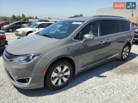 Сірий Крайслер Pacifica, об'ємом двигуна 3.6 л та пробігом 63 тис. км за 5900 $, фото 1 на Automoto.ua