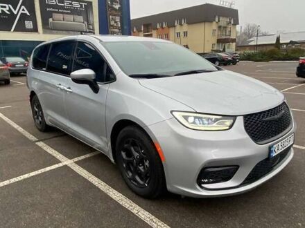 Серый Крайслер Пасифик, объемом двигателя 3.61 л и пробегом 133 тыс. км за 40800 $, фото 1 на Automoto.ua