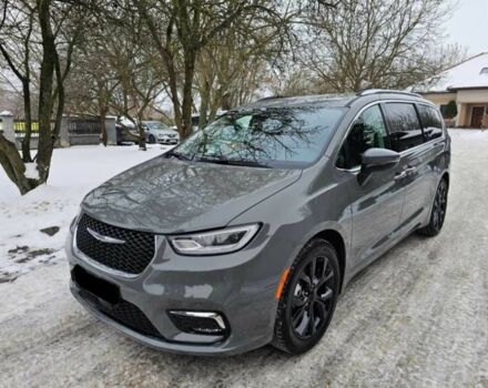 Сірий Крайслер Pacifica, об'ємом двигуна 3.6 л та пробігом 32 тис. км за 21500 $, фото 1 на Automoto.ua