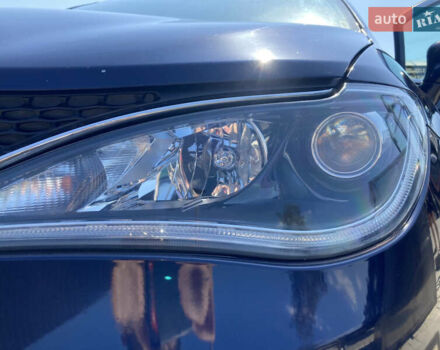 Синий Крайслер Пасифик, объемом двигателя 3.6 л и пробегом 115 тыс. км за 19999 $, фото 1 на Automoto.ua