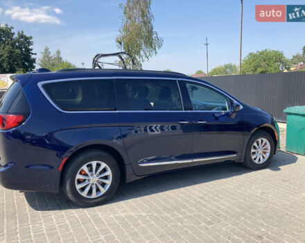 Синий Крайслер Пасифик, объемом двигателя 3.6 л и пробегом 115 тыс. км за 19999 $, фото 11 на Automoto.ua