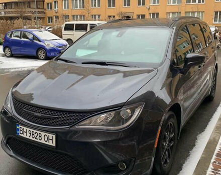 Синій Крайслер Pacifica, об'ємом двигуна 3.61 л та пробігом 55 тис. км за 22900 $, фото 2 на Automoto.ua