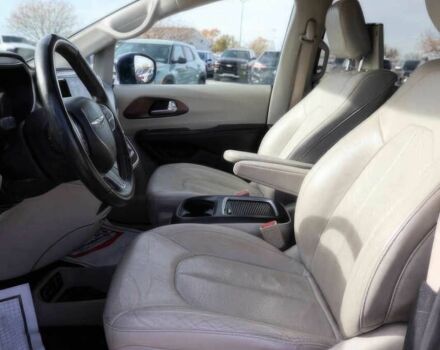 Синий Крайслер Пасифик, объемом двигателя 3.6 л и пробегом 66 тыс. км за 12200 $, фото 8 на Automoto.ua