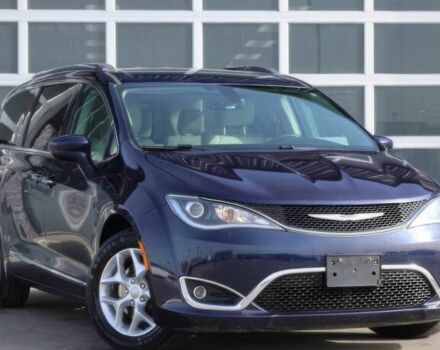 Синий Крайслер Пасифик, объемом двигателя 3.6 л и пробегом 66 тыс. км за 12200 $, фото 2 на Automoto.ua