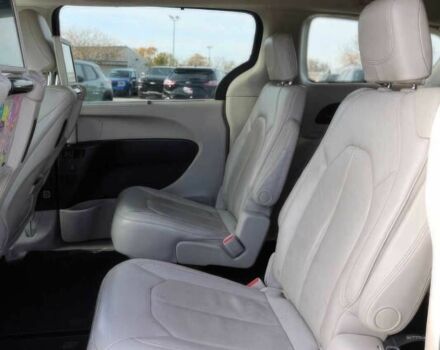 Синий Крайслер Пасифик, объемом двигателя 3.6 л и пробегом 66 тыс. км за 12200 $, фото 11 на Automoto.ua