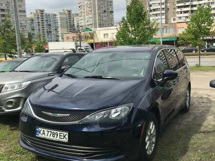 Синий Крайслер Пасифик, объемом двигателя 3.61 л и пробегом 159 тыс. км за 15000 $, фото 1 на Automoto.ua