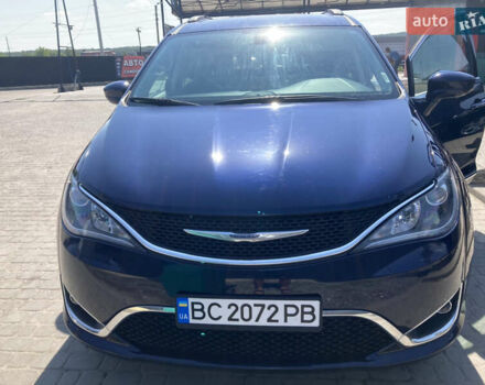 Синій Крайслер Pacifica, об'ємом двигуна 3.6 л та пробігом 130 тис. км за 17500 $, фото 1 на Automoto.ua