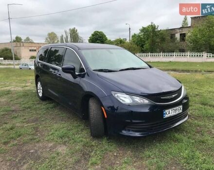 Синий Крайслер Пасифик, объемом двигателя 3.61 л и пробегом 161 тыс. км за 17000 $, фото 1 на Automoto.ua