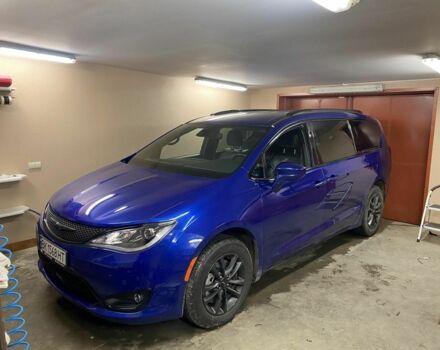 Синій Крайслер Pacifica, об'ємом двигуна 3.6 л та пробігом 21 тис. км за 27078 $, фото 1 на Automoto.ua