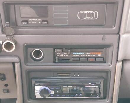 Черный Крайслер Саратога, объемом двигателя 3 л и пробегом 265 тыс. км за 1089 $, фото 19 на Automoto.ua