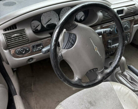 Чорний Крайслер Себрінг, об'ємом двигуна 2.74 л та пробігом 165 тис. км за 2500 $, фото 7 на Automoto.ua
