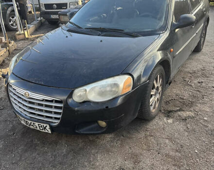 Черный Крайслер Себринг, объемом двигателя 2.7 л и пробегом 333 тыс. км за 2000 $, фото 1 на Automoto.ua