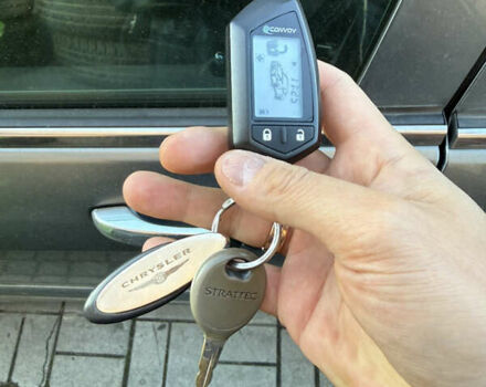 Крайслер Себринг, объемом двигателя 2.4 л и пробегом 180 тыс. км за 5500 $, фото 10 на Automoto.ua