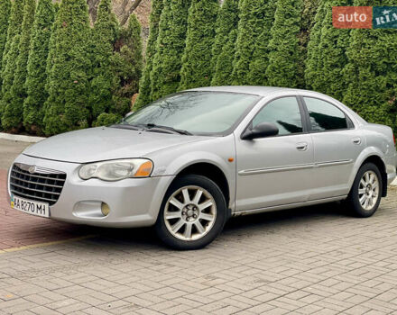 Серый Крайслер Себринг, объемом двигателя 2.7 л и пробегом 358 тыс. км за 3199 $, фото 1 на Automoto.ua