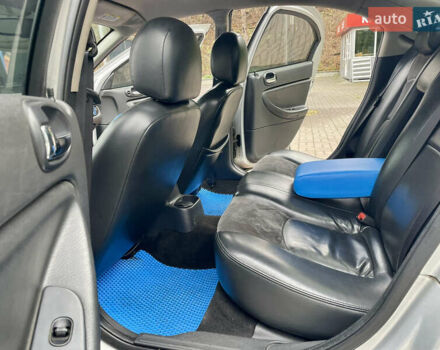 Серый Крайслер Себринг, объемом двигателя 2.7 л и пробегом 358 тыс. км за 3199 $, фото 44 на Automoto.ua