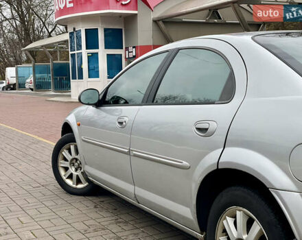 Серый Крайслер Себринг, объемом двигателя 2.7 л и пробегом 358 тыс. км за 3199 $, фото 2 на Automoto.ua