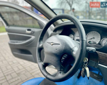 Серый Крайслер Себринг, объемом двигателя 2.7 л и пробегом 358 тыс. км за 3199 $, фото 25 на Automoto.ua