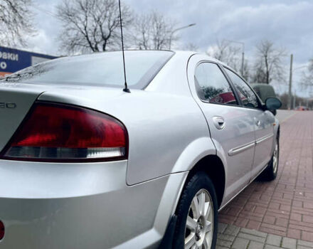 Серый Крайслер Себринг, объемом двигателя 2.7 л и пробегом 358 тыс. км за 3199 $, фото 11 на Automoto.ua