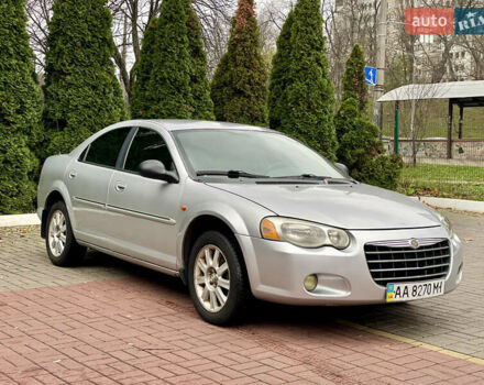 Серый Крайслер Себринг, объемом двигателя 2.7 л и пробегом 358 тыс. км за 3199 $, фото 5 на Automoto.ua