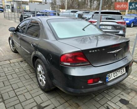Сірий Крайслер Себрінг, об'ємом двигуна 2 л та пробігом 200 тис. км за 2500 $, фото 4 на Automoto.ua