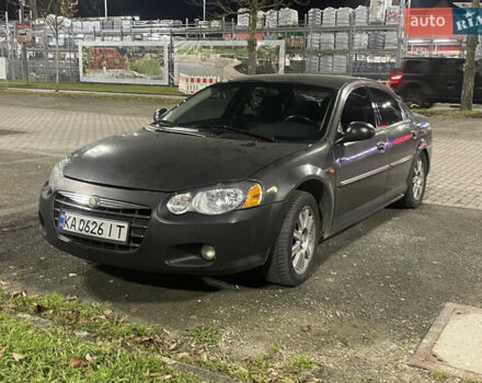 Серый Крайслер Себринг, объемом двигателя 2 л и пробегом 281 тыс. км за 3000 $, фото 1 на Automoto.ua