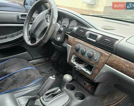 Сірий Крайслер Себрінг, об'ємом двигуна 2 л та пробігом 200 тис. км за 2500 $, фото 18 на Automoto.ua