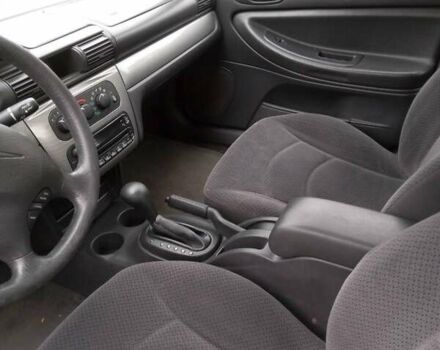 Серый Крайслер Себринг, объемом двигателя 2.7 л и пробегом 118 тыс. км за 3700 $, фото 7 на Automoto.ua