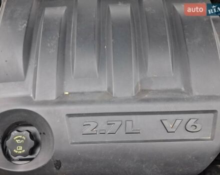 Серый Крайслер Себринг, объемом двигателя 2.74 л и пробегом 184 тыс. км за 5200 $, фото 31 на Automoto.ua