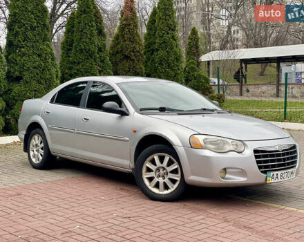 Серый Крайслер Себринг, объемом двигателя 2.7 л и пробегом 358 тыс. км за 3199 $, фото 1 на Automoto.ua