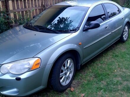 Сірий Крайслер Себрінг, об'ємом двигуна 2 л та пробігом 240 тис. км за 3500 $, фото 1 на Automoto.ua