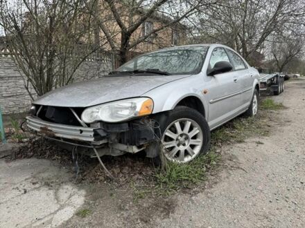 Серый Крайслер Себринг, объемом двигателя 2.7 л и пробегом 250 тыс. км за 1150 $, фото 1 на Automoto.ua