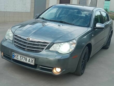 Крайслер Себринг 2008 в Кривом Роге на Automoto.ua Серый Крайслер Себринг, объемом двигателя 2.4 л и пробегом 203 тыс. км за 6000 $, фото 1 на Automoto.ua