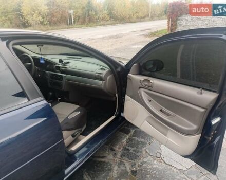 Синій Крайслер Себрінг, об'ємом двигуна 2.7 л та пробігом 225 тис. км за 3700 $, фото 10 на Automoto.ua