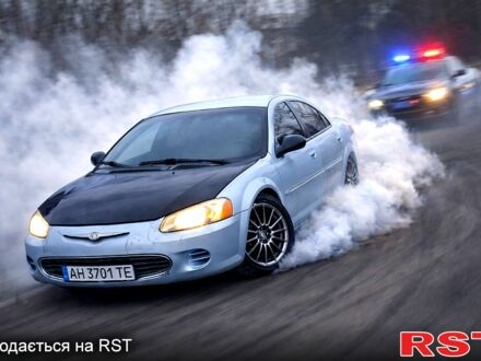 Синий Крайслер Себринг, объемом двигателя 2.4 л и пробегом 280 тыс. км за 3300 $, фото 1 на Automoto.ua