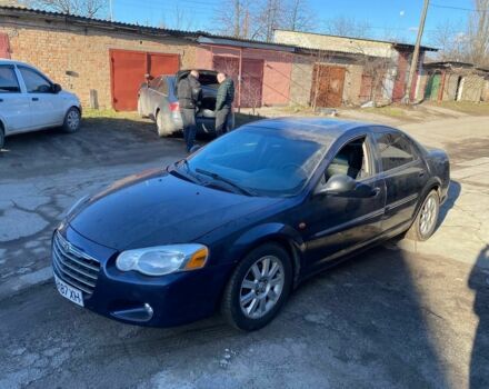 Синий Крайслер Себринг, объемом двигателя 2 л и пробегом 312 тыс. км за 3800 $, фото 1 на Automoto.ua