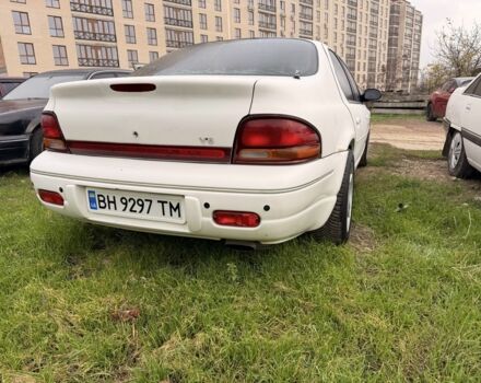 Белый Крайслер Статус, объемом двигателя 2.5 л и пробегом 330 тыс. км за 2000 $, фото 2 на Automoto.ua