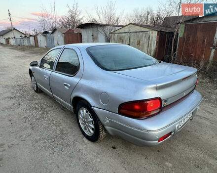 Сірий Крайслер Stratus, об'ємом двигуна 2 л та пробігом 370 тис. км за 1750 $, фото 2 на Automoto.ua