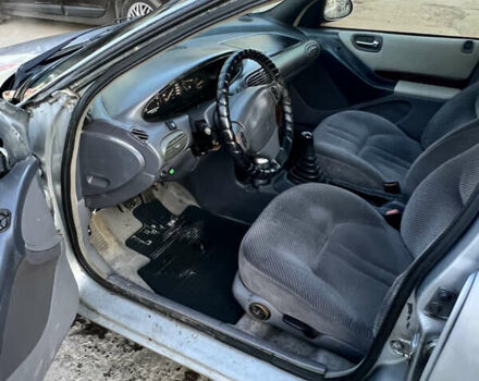 Сірий Крайслер Stratus, об'ємом двигуна 2 л та пробігом 370 тис. км за 1750 $, фото 4 на Automoto.ua