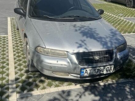 Крайслер Статус 2000 в Ивано-Франковске на Automoto.ua Серый Крайслер Статус, объемом двигателя 2.5 л и пробегом 250 тыс. км за 1800 $, фото 1 на Automoto.ua
