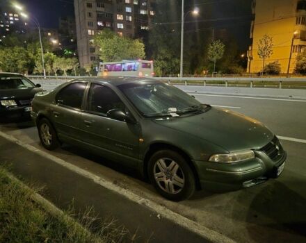 Зелений Крайслер Stratus, об'ємом двигуна 2 л та пробігом 142 тис. км за 3300 $, фото 7 на Automoto.ua