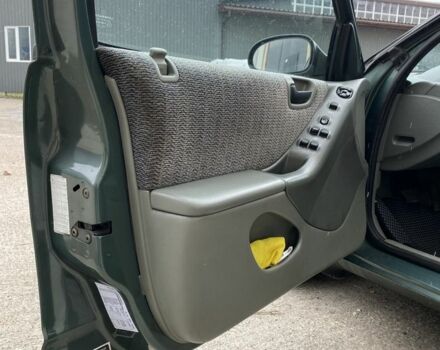 Зелений Крайслер Stratus, об'ємом двигуна 2 л та пробігом 142 тис. км за 3300 $, фото 14 на Automoto.ua