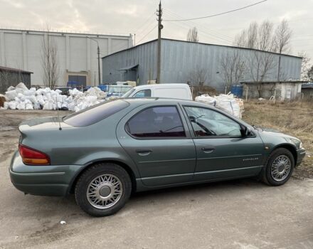 Зелений Крайслер Stratus, об'ємом двигуна 2 л та пробігом 142 тис. км за 3300 $, фото 5 на Automoto.ua