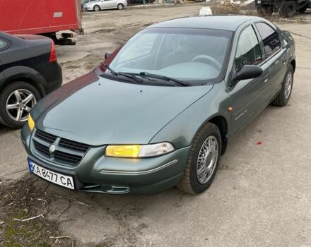 Зелений Крайслер Stratus, об'ємом двигуна 2 л та пробігом 142 тис. км за 3300 $, фото 1 на Automoto.ua