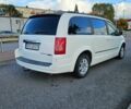 Крайслер Town & Country 2010 у Белой Церкве на Automoto.ua Білий Крайслер Town & Country, об'ємом двигуна 4 л та пробігом 160 тис. км за 1788 $, фото 2 на Automoto.ua